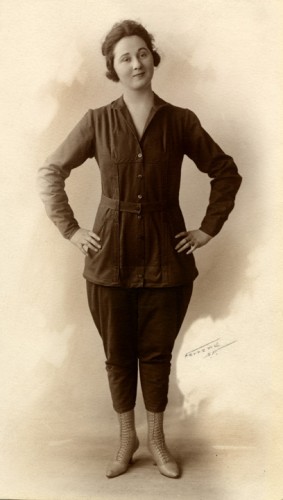 Woman in Freedom-Alls
