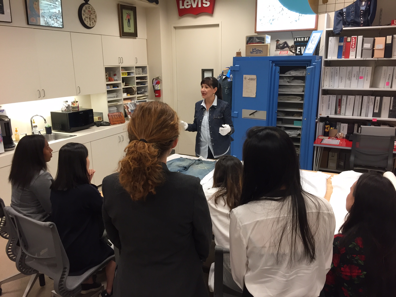 Historian Tracey Panek gives Scholars a history lesson.